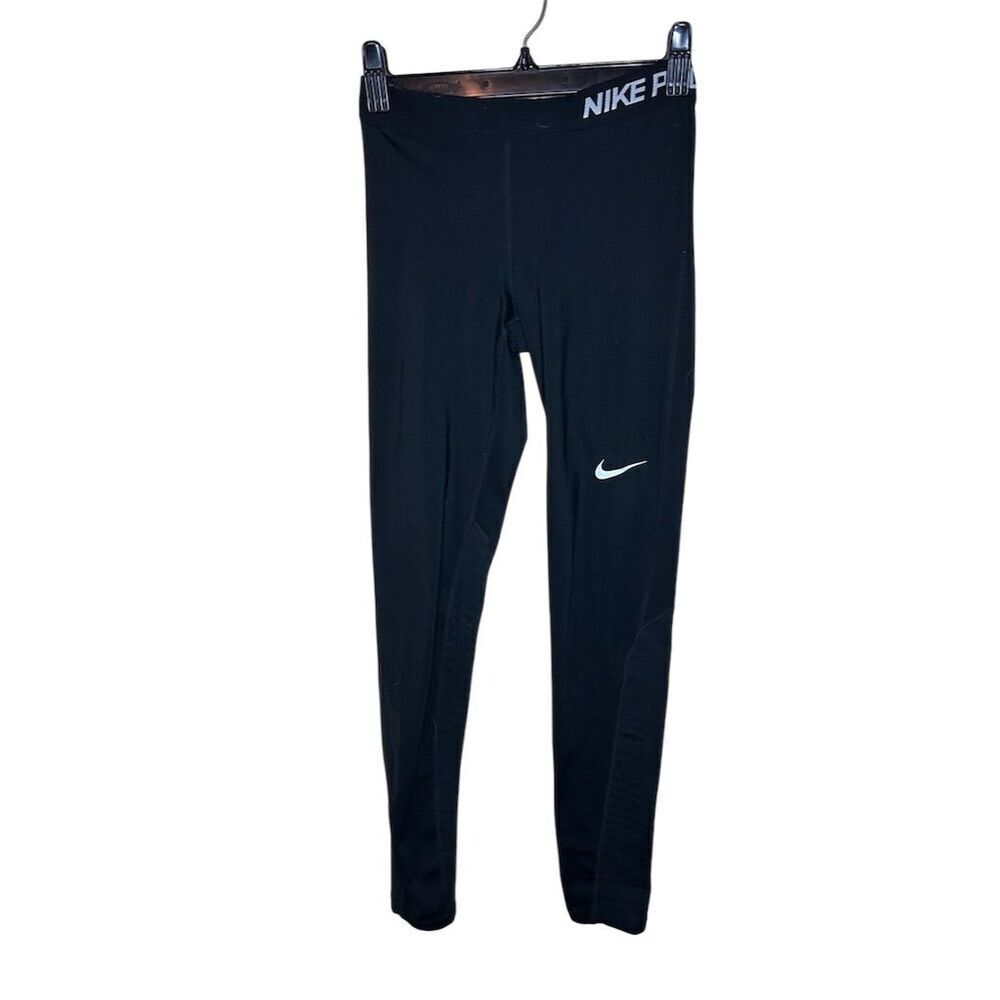 Nike Pro Women's Black Cropped Leggings M Dri-Fit Mesh Panels
